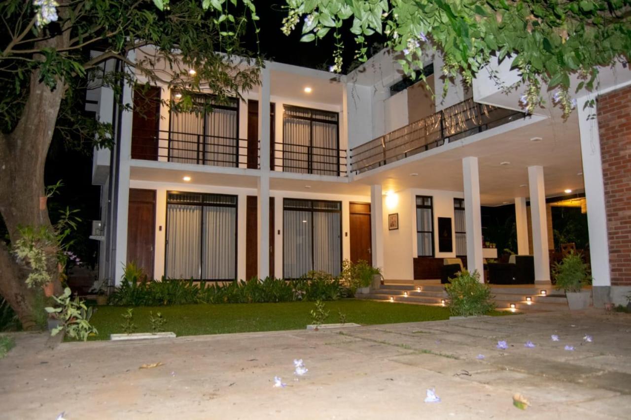 Golden Ray Villa Anuradhapura Eksteriør bilde