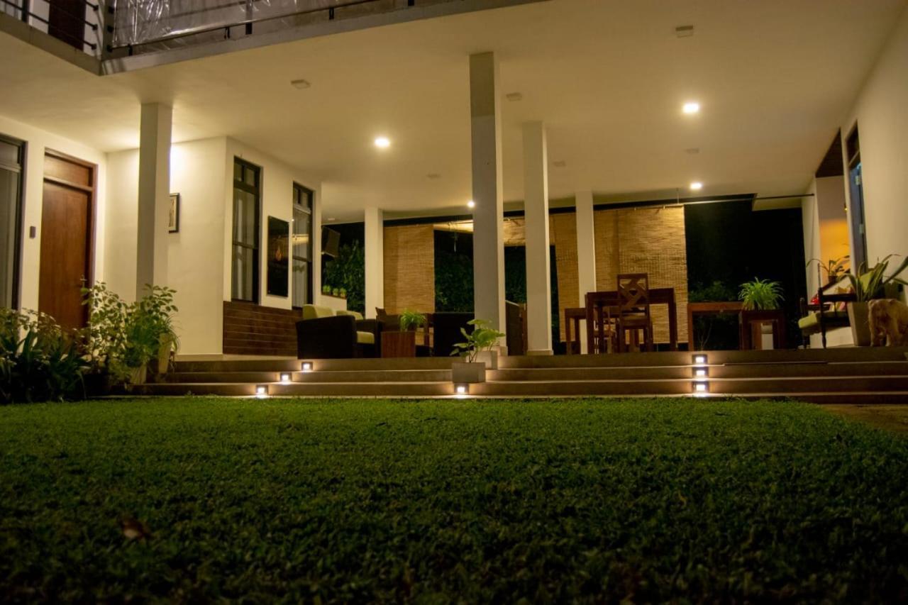 Golden Ray Villa Anuradhapura Eksteriør bilde